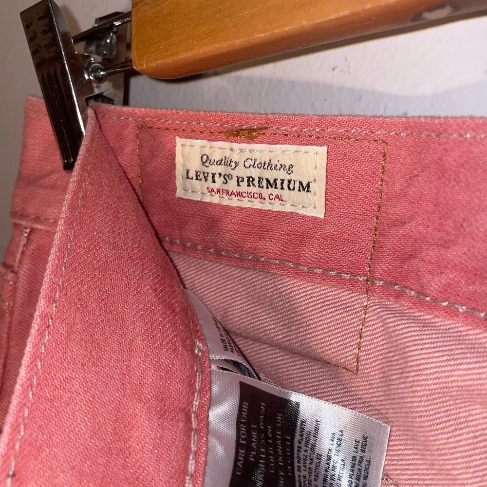 Levi’s - Picture 3 of 14